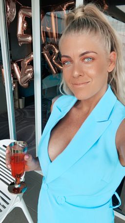 Ebony Van Der weegen avatar