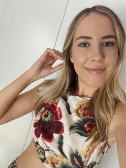 Mel Pickering avatar