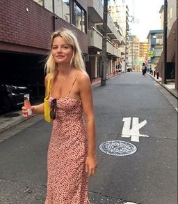 Holly Parsons avatar