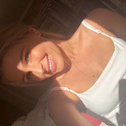 vivienne Tennant avatar