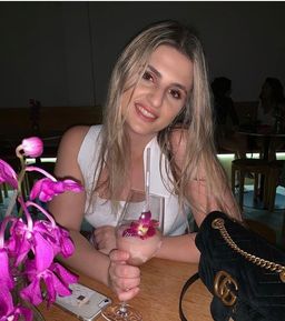 Eryn Dessiniotis avatar