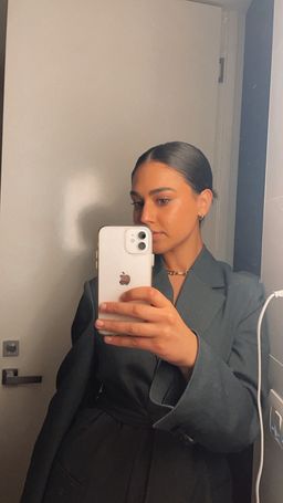 Charlette Dimatos avatar