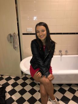 Amy Ditchfield avatar