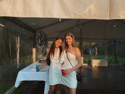 Ashley Cairncross avatar