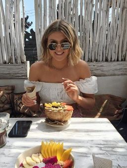 Lauren Garvey avatar