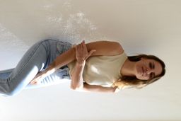 Julia Goeller avatar