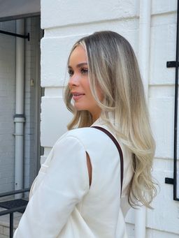 Monique Lyndon avatar