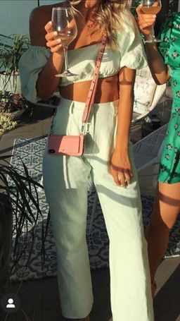 Georgia Groves avatar