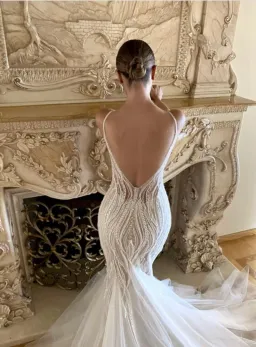 Badgley Mischka Esther Wedding Dress Ivory Size 8  for rent on The Volte - image 5