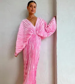 L’idée De Luxe Gown in Lipstick Pink Size 8 for rent on The Volte - image 4