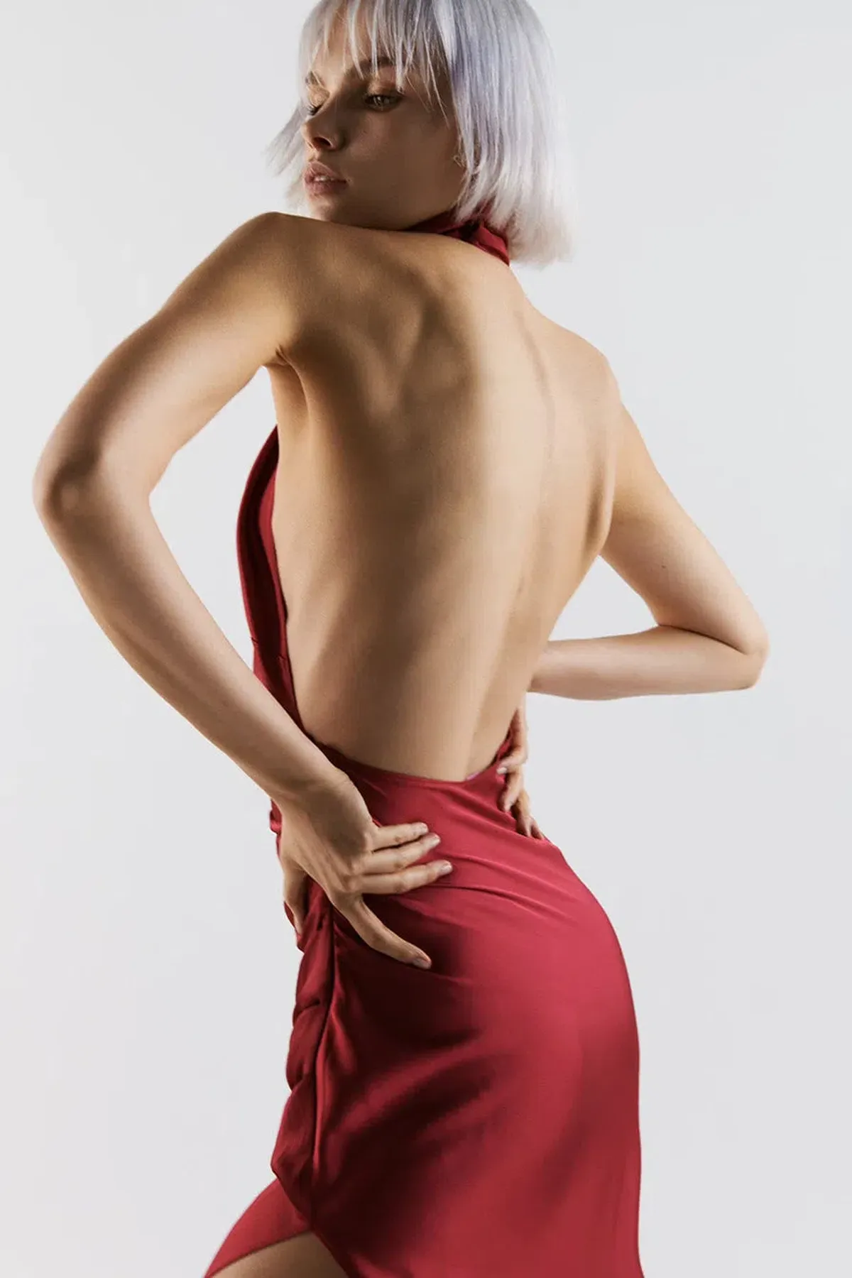 THE NEW ARRIVALS by İlkyaz Özel Valentina in Vin De Cerise Midi Dress Red Size 6/XS - Image 4