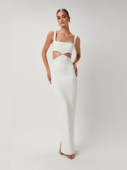Effie Kats Gabriela Gown Ivory Size XS / AU 6 for rent on The Volte - image 1