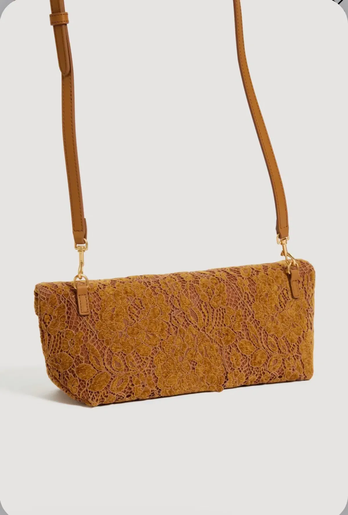 Aje Verona Velvetine Small Clutch - Image 3