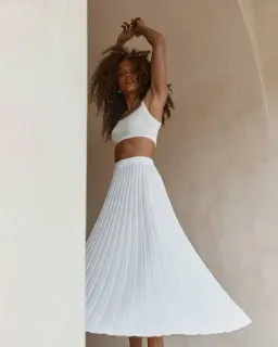 Dissh Ollie Rib Knit Set White Size 8 for rent on The Volte - image 3