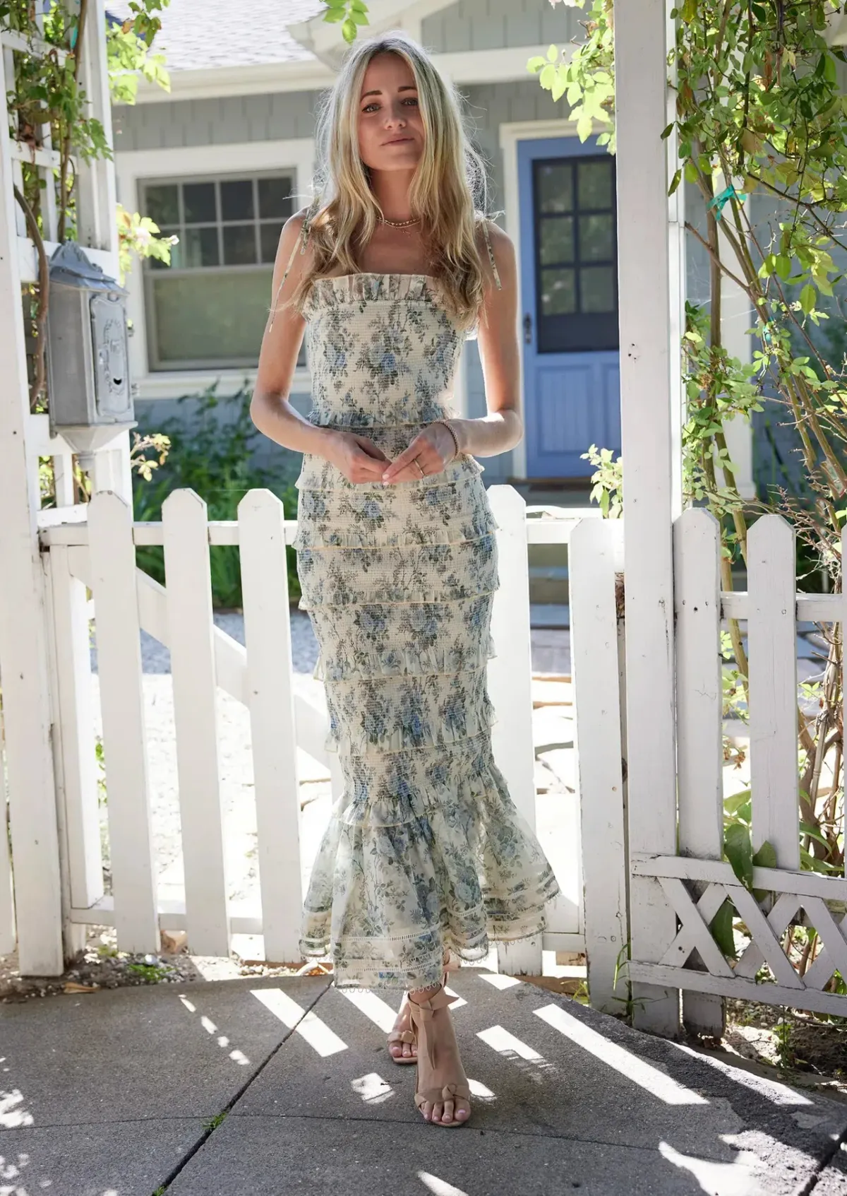 V. Chapman - The Geranium Dress in Blue Bouquet - Size 6 - Image 1