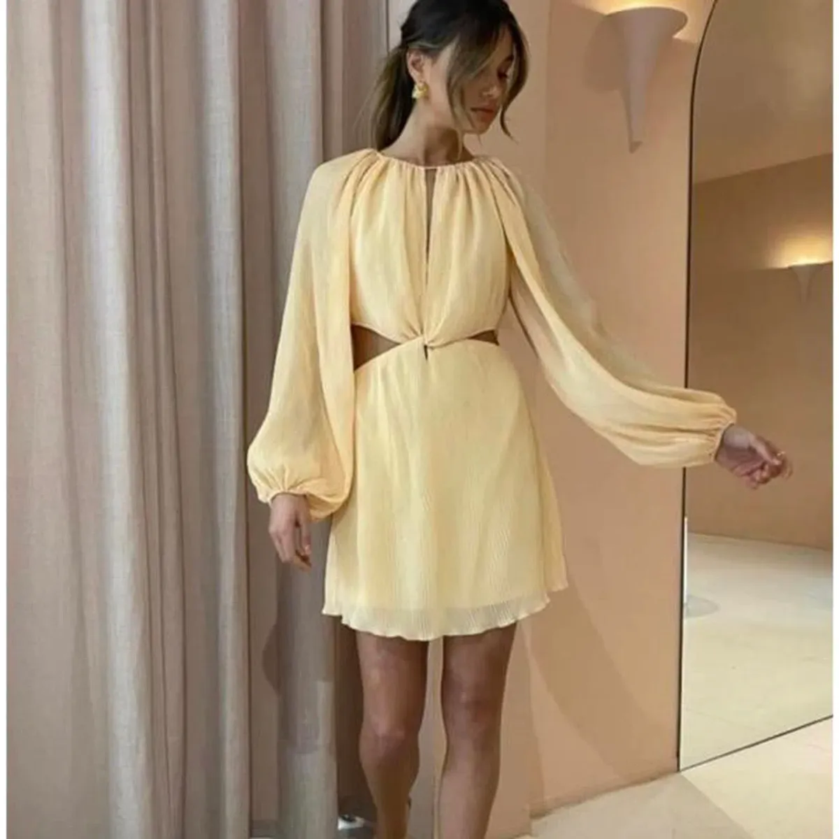 Issy Hummingbird Mini Dress in Rockmelon Size 6 - Image 3