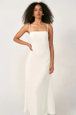 Sovere Georgia Maxi Dress White Size 8 for rent on The Volte - image 2