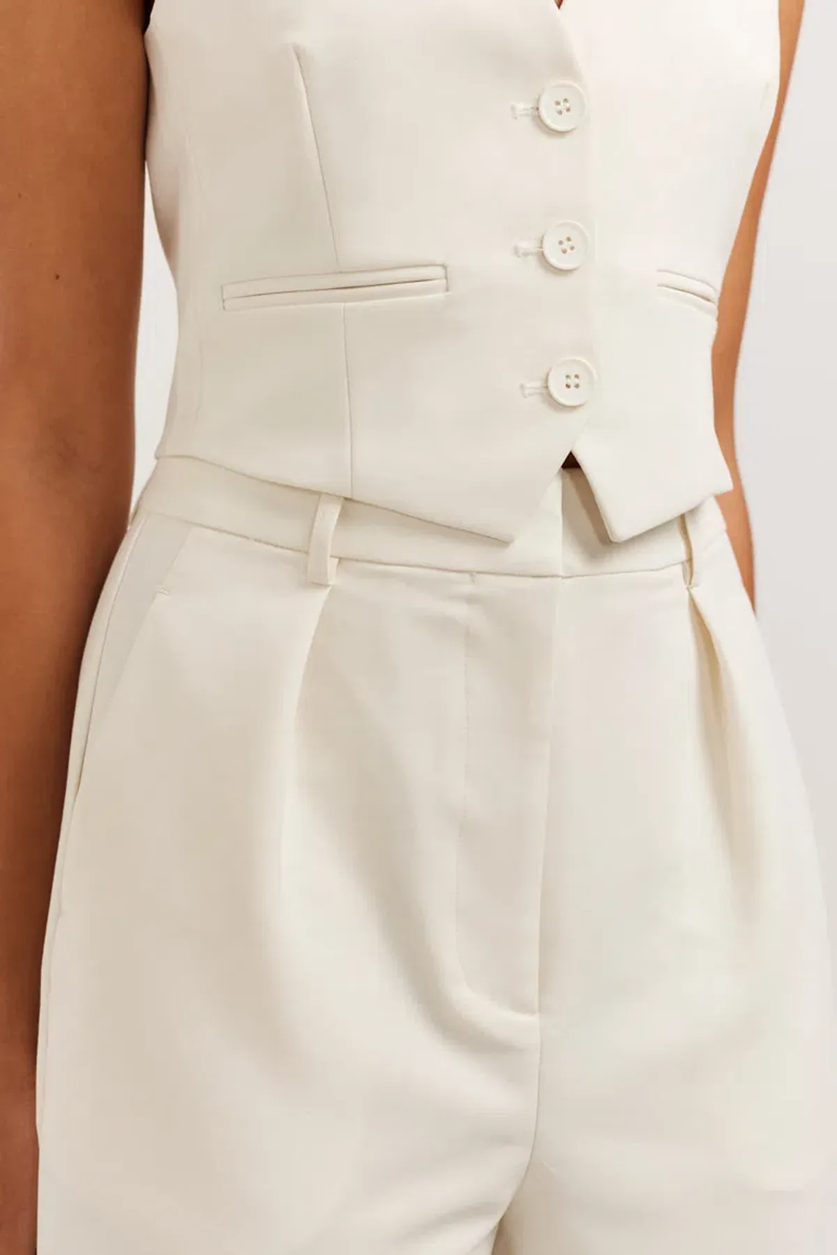 Henne Ari Shorts and Vest Set in Chalk Size 6 - Image 2