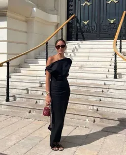 Dissh Cass Linen Asym Midi Dress Black Size 10 for rent on The Volte - image 5