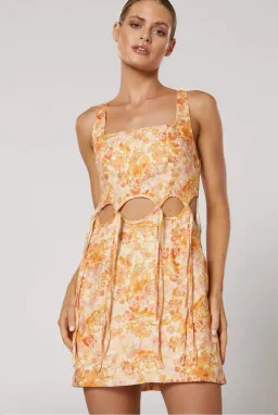 Winona Darana Tie Dress Floral Size 8 for rent on The Volte - image 2