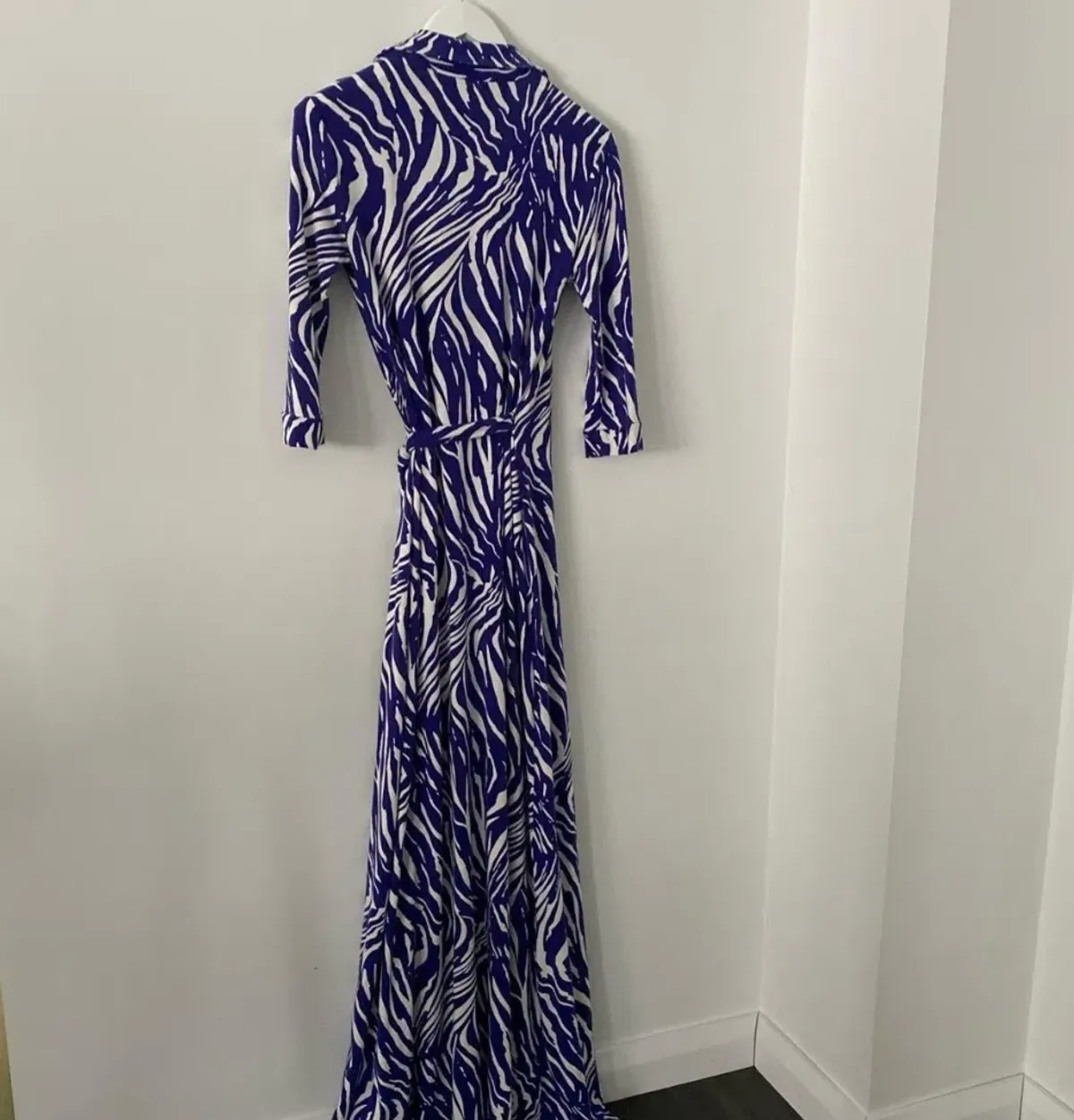Diane Von Furstenberg Floor-Length Jersey Wrap Dress Blue Animal Print Size AU 10 - Image 1