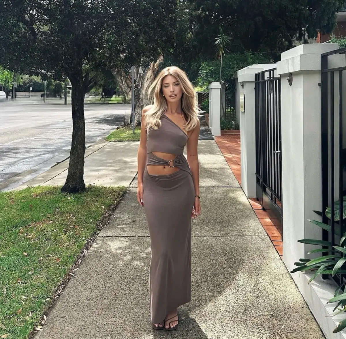 Kookai Sam Maxi Dress Walnut Brown Size 34 / AU 6 - Image 2