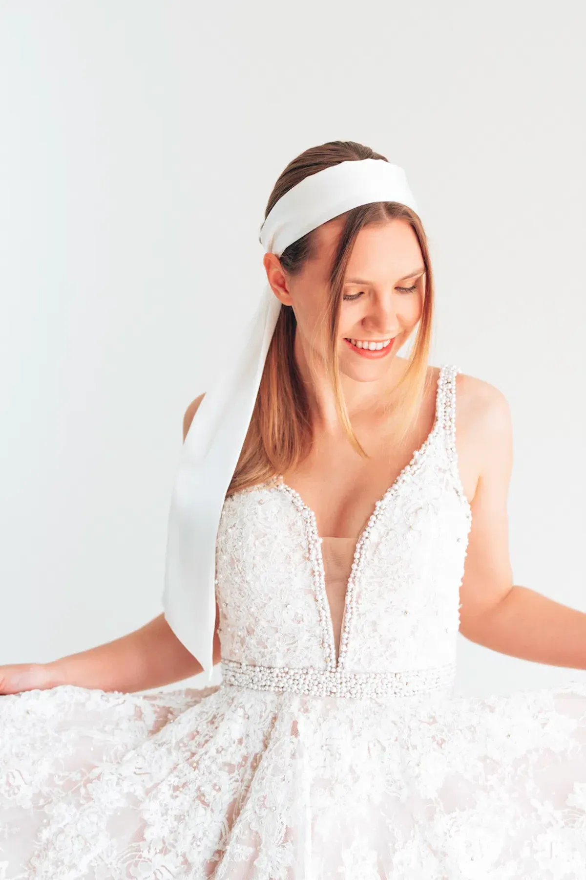 Sherri Hill 50656 Lace Mini Dress White Size 6 - Image 3