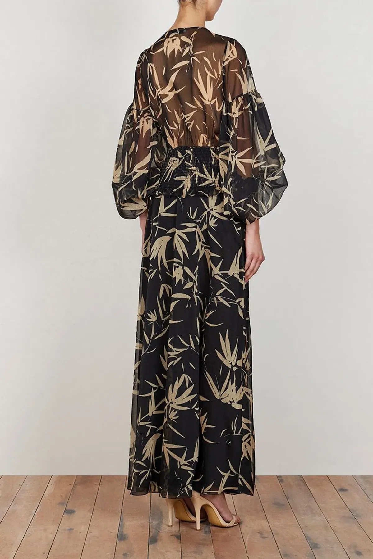Shona Joy Monterey Shirred Lace Up Maxi Dress in Black/Wheat Print Size AU 8 - Image 4