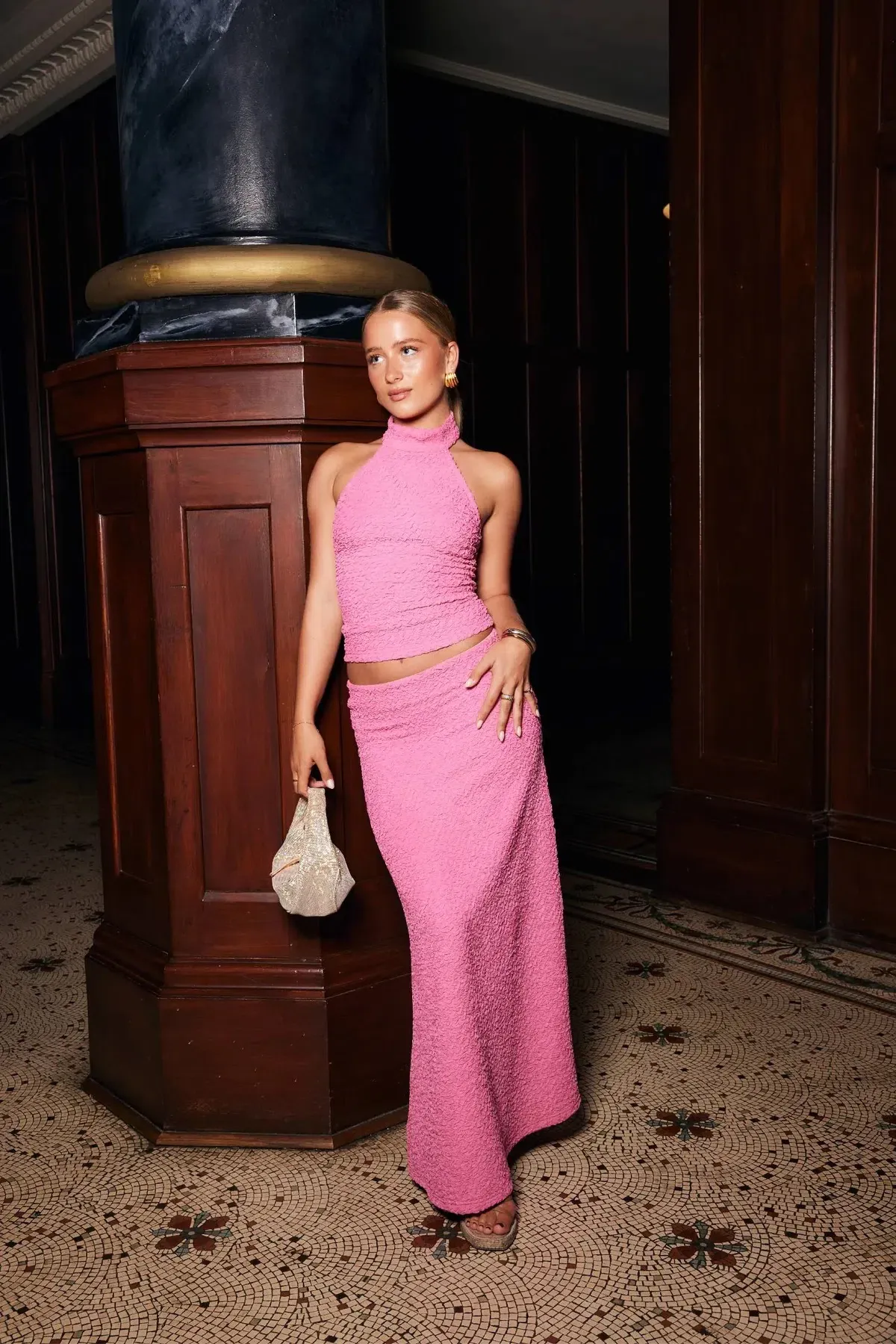 With Harper Lu Textured Halter Top & Textured Maxi Skirt Set in Fuchsia Size Small / AU 8 - Image 4