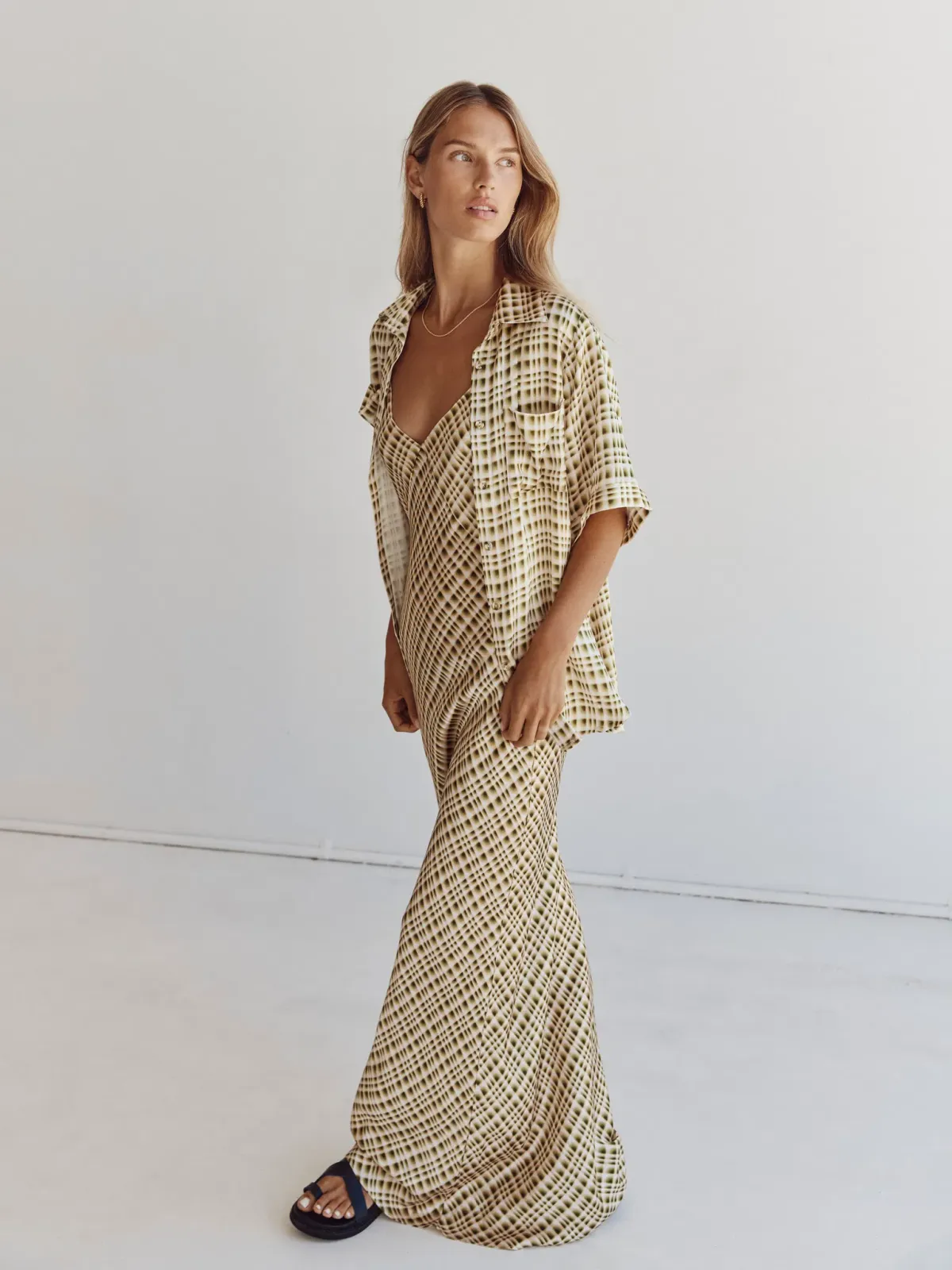 Dissh Dilan Vacation Shirt and Satin Slip Dress Set Print Size 6 - Image 1