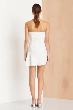 Bec & Bridge Sweet Pea Astn Mini Dress White Size 6 for rent on The Volte - image 3