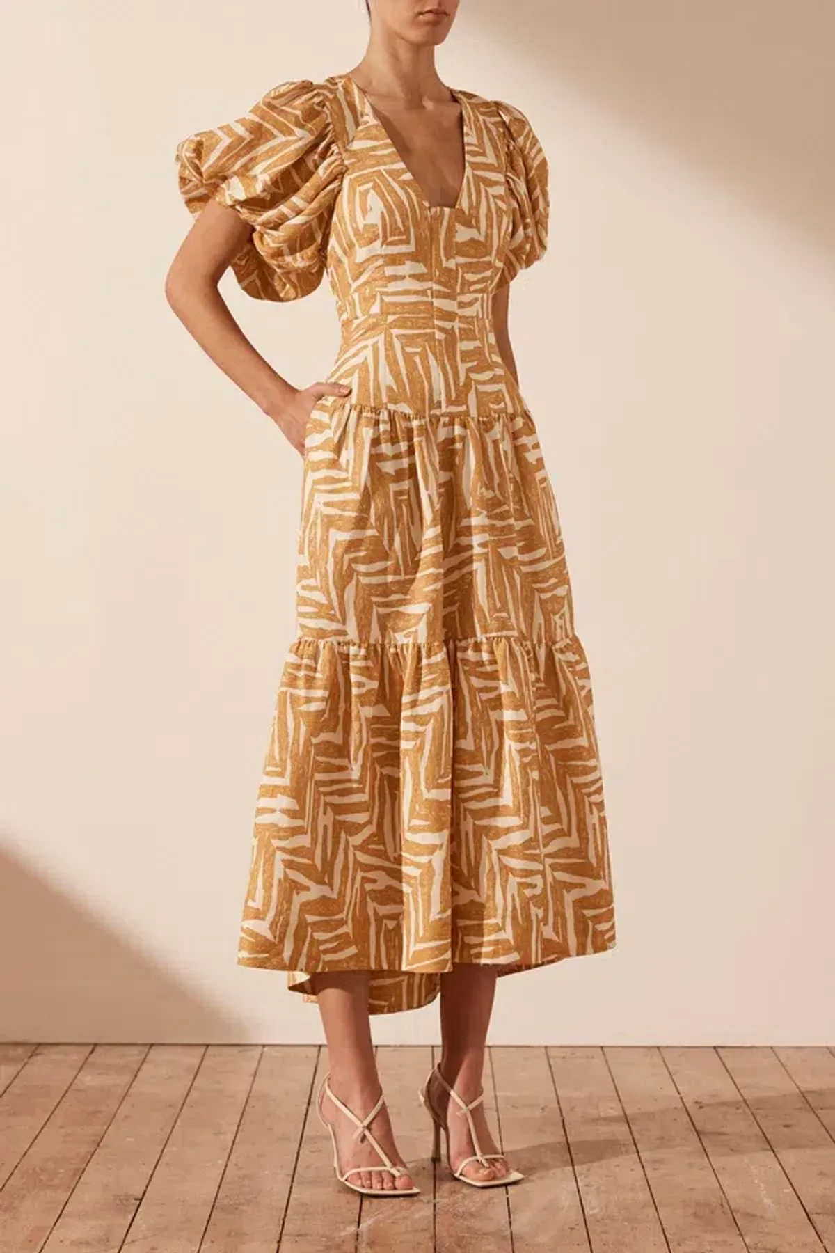 Shona Joy Imani Linen Plunged Short Sleeve Midi Dress Print Size 12 - Image 2