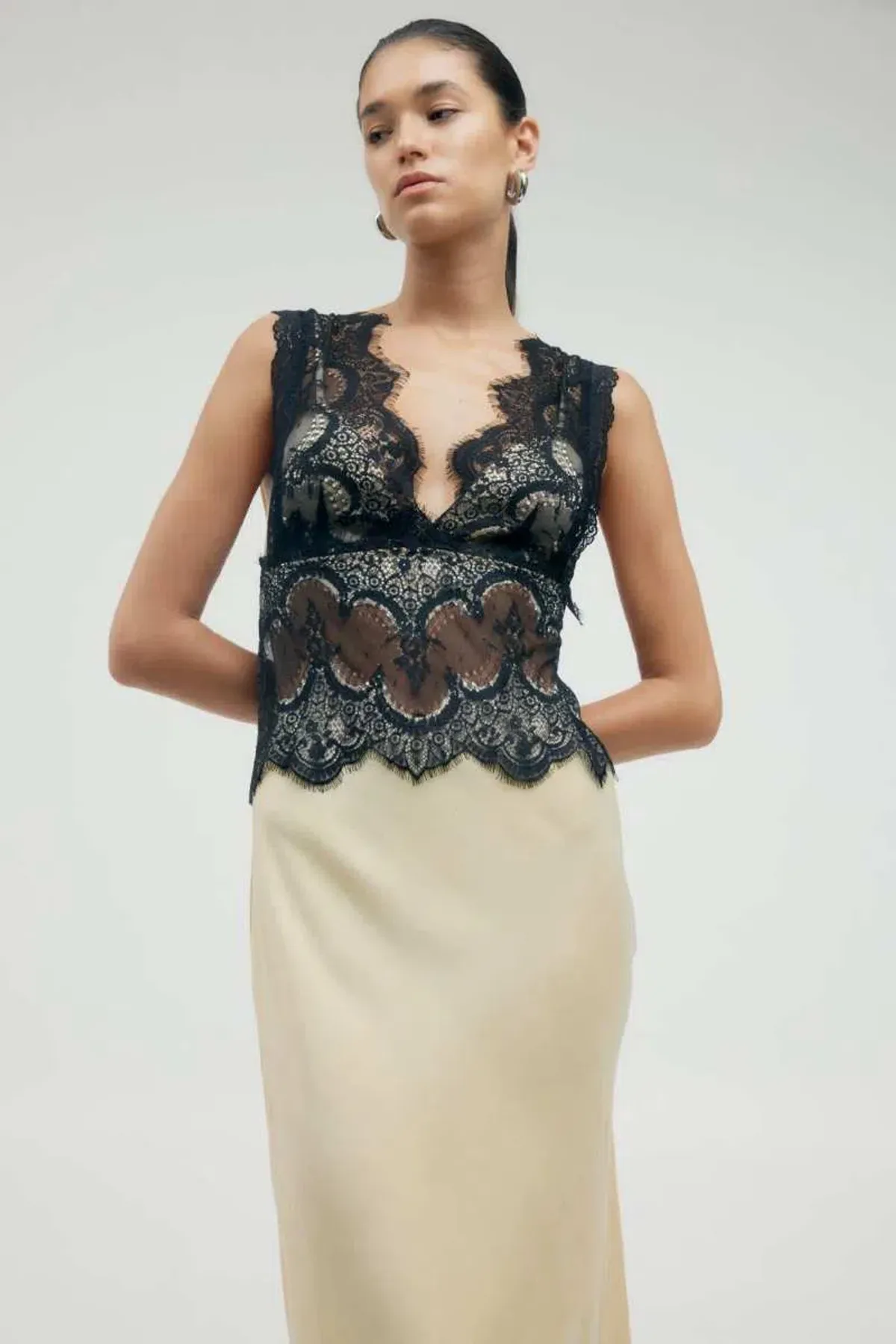 Third Form Visions Lace Deep V Maxi Dress Marshmallow Size 8 - Image 2