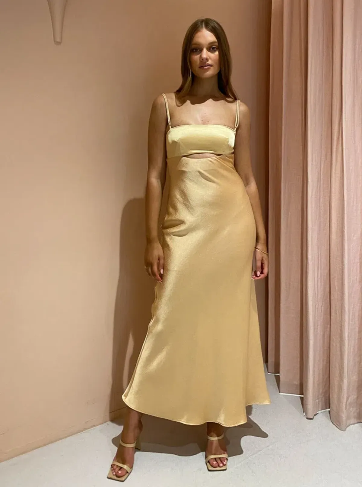 Bec & Bridge Carrie Maxi Dress in Multi Yellow Size 6 - Image 1