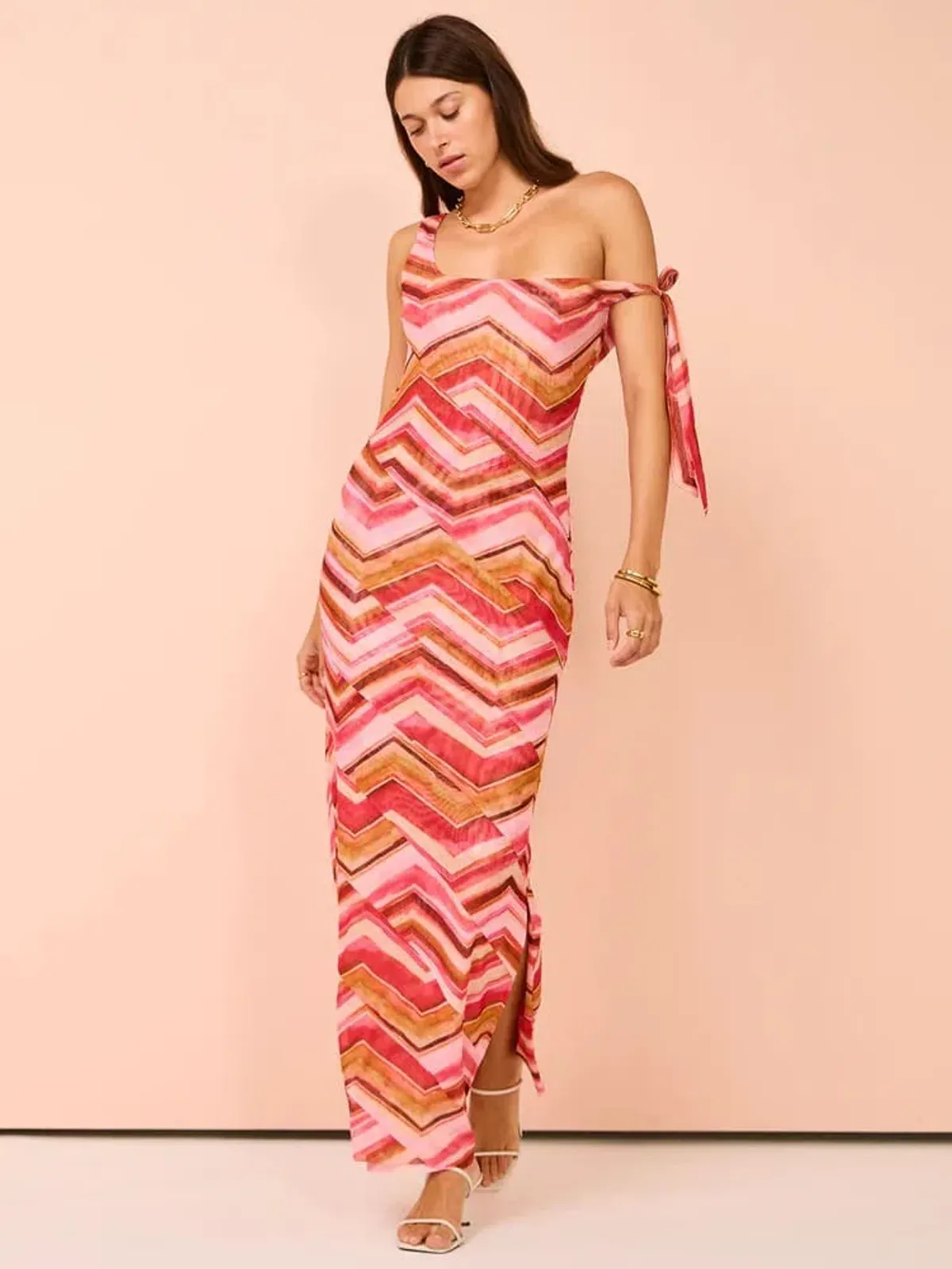 Issy Panelled Maxi Dress In Chevron Print Size 8 - Image 1
