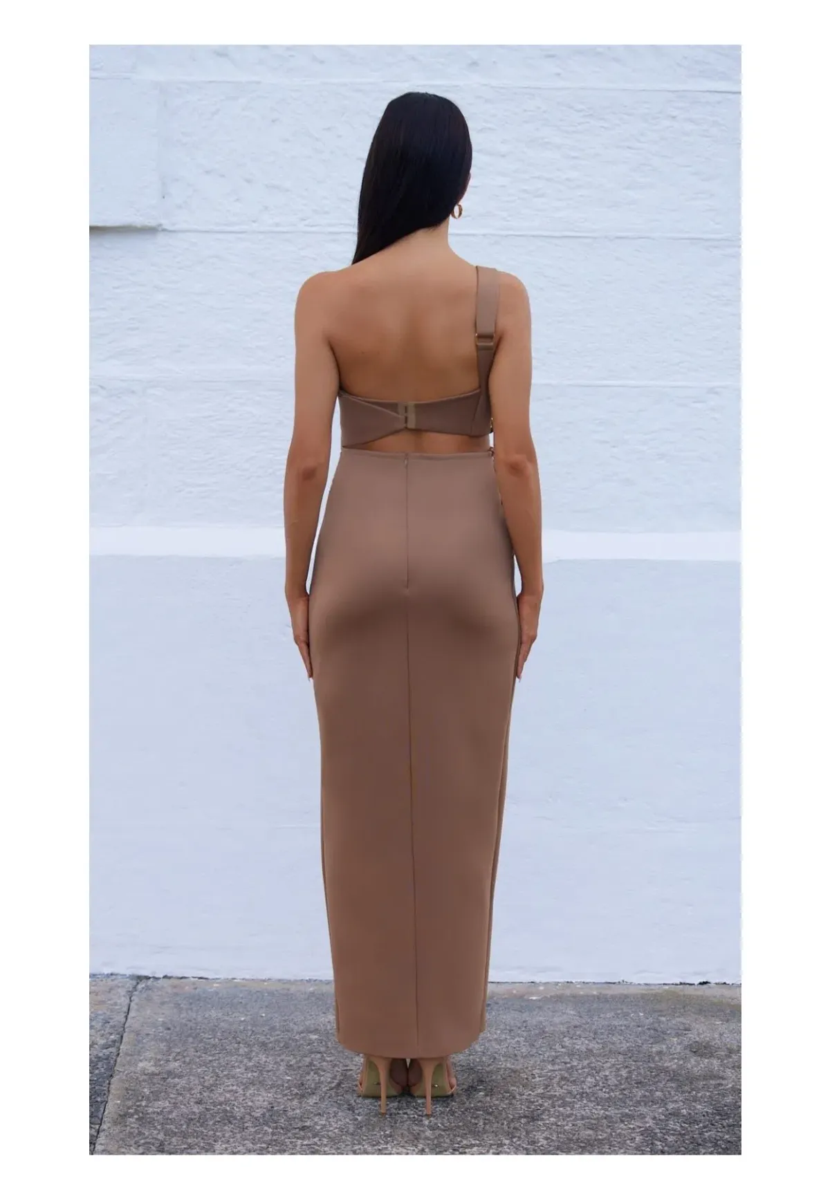 Galanni Thelio Gown Brown Size 8 - Image 2