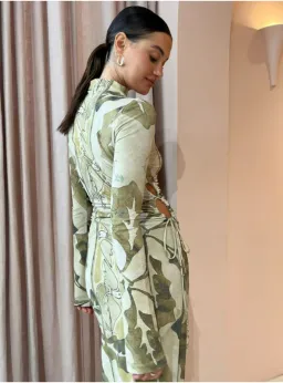 Camilla and Marc Khya Midi Dress Print Size AU 12 for rent on The Volte - image 3