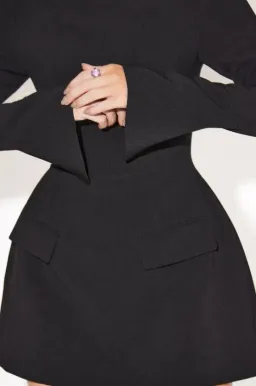 Odd Muse Ultimate Split Sleeve Mini Dress Black Size XS (AU 6) for rent on The Volte - image 3