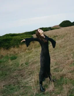 Realisation Par The Gia Midnight Rose Havana Black Floral in Size M / 10 AU for rent on The Volte - image 1