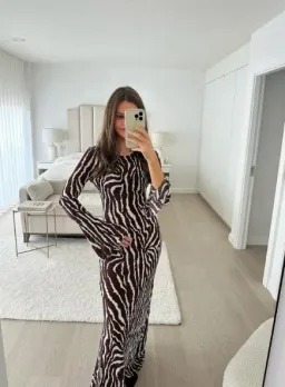 Realisation Par The Gia In Animal Zebra Print Size L / Au 12 for rent on The Volte - image 7