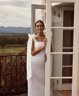 Dissh Aisle Linen Bow Midi Dress White Size 12 for rent on The Volte - image 5