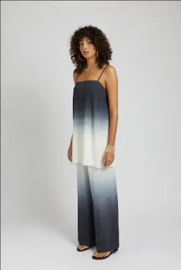 Summi Summi Tunic Top Size XS and Elastic Waist Drawstring Pants Size M Set in Charcoal Fade for rent on The Volte - image 4