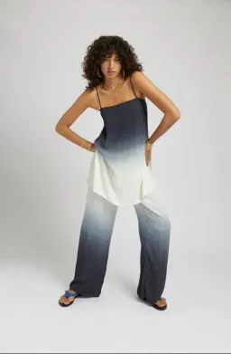 Summi Summi Tunic Top Size XS and Elastic Waist Drawstring Pants Size M Set in Charcoal Fade for rent on The Volte - image 2