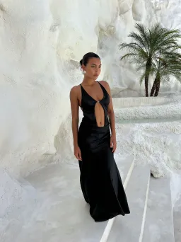 Mode Mila Luna Gown Black Size S / AU 8 for rent on The Volte - image 1