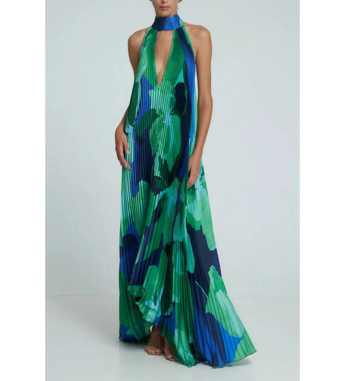 L’Idee Opera Gown Capri Green Size 8 - Image 1