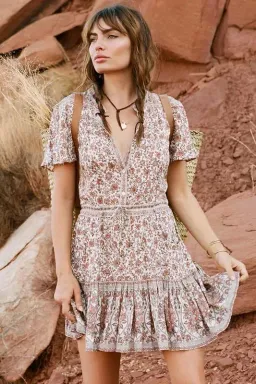 Spell and The Gypsy Jasmine Flutter Sleeve Playdress Floral Size 6 for rent on The Volte - image 1