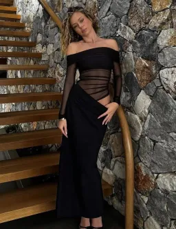 Benni Yasmin Off Shoulder Dress Black Size 12 for rent on The Volte - image 11