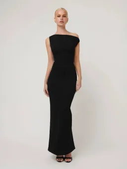 Effie Kats Inaya Gown in Black Size Medium / AU 12 for rent on The Volte - image 1