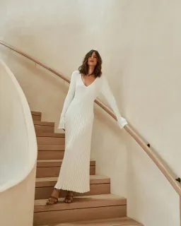 Dissh Reign Sleeved Knit Dress White Size 10 for rent on The Volte - image 1