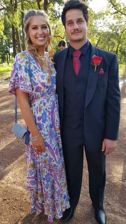 Spell and the Gypsy Lovebird Halfmoon Gown Chamomile Print Size 6 for rent on The Volte - image 4